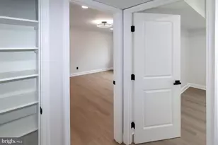 3320 S 28th St, Alexandria, VA 22302 - Photo 13