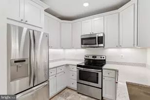 4561 Strutfield Ln, Alexandria, VA 22311 - Photo 7