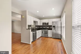 917 Rolfe Pl, Alexandria, VA 22314 - Photo 29