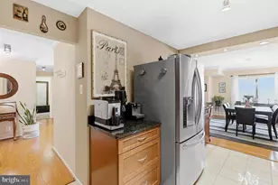 203 Yoakum Pkwy, Alexandria, VA 22304 - Photo 11
