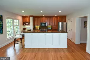 710 W View Terrace, Alexandria, VA 22301 - Photo 17