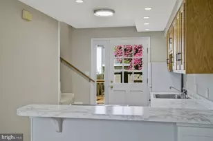 206 N Payne Street N, Alexandria, VA 22314 - Photo 9