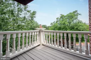 635 First St, Alexandria, VA 22314 - Photo 47