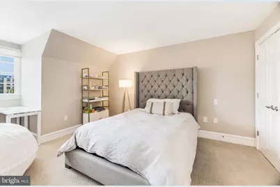 954 N Washington Street, Alexandria, VA 22314 - Photo 35