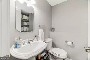 954 N Washington St, Alexandria, VA 22314 - Photo 47