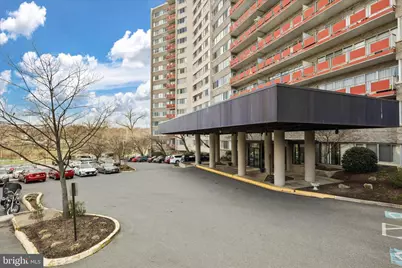 5340 Holmes Run Parkway #904, Alexandria, VA 22304 - Photo 1