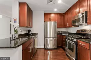525 N Fayette St, Alexandria, VA 22314 - Photo 5