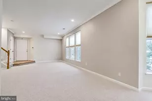 5098 English Terrace, Alexandria, VA 22304 - Photo 9
