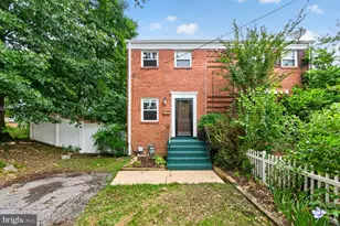 23 Underwood Pl, Alexandria, VA 22304 - Photo 1