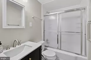 23 Underwood Pl, Alexandria, VA 22304 - Photo 9