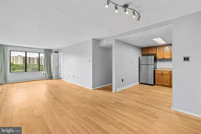 6300 Stevenson Avenue #1015, Alexandria, VA 22304 - Photo 5