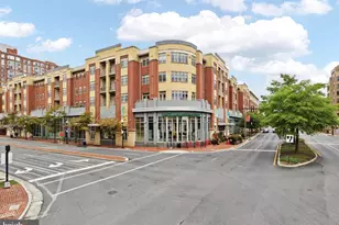 309 Holland Ln, Alexandria, VA 22314 - Photo 7