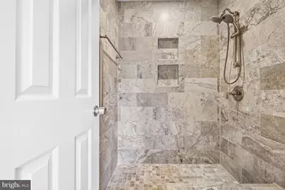 404 Glebe Road W, Alexandria, VA 22305 - Photo 25