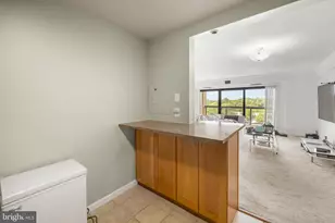 205 Yoakum Pkwy, Alexandria, VA 22304 - Photo 9