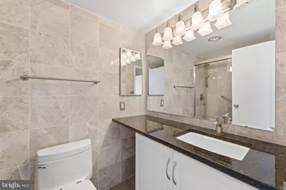 5500 Holmes Run Parkway #1506, Alexandria, VA 22304 - Photo 19