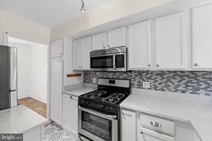 3226 Gunston Rd, Alexandria, VA 22302 - Photo 13