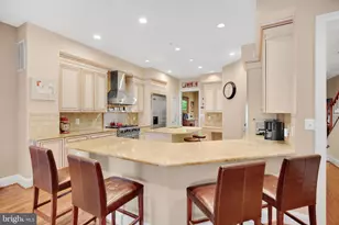 714 Bracey Ln, Alexandria, VA 22314 - Photo 19