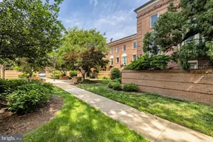 1115 N Pitt St, Alexandria, VA 22314 - Photo 25