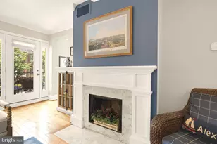 1115 N Pitt St, Alexandria, VA 22314 - Photo 3