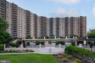 307 Yoakum Pkwy, Alexandria, VA 22304 - Photo 5