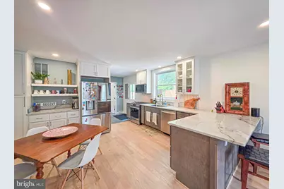 302 E Custis Avenue #A, Alexandria, VA 22301 - Photo 5