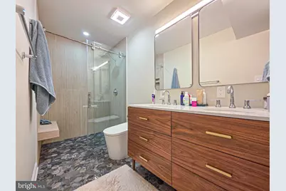302 E Custis Avenue #A, Alexandria, VA 22301 - Photo 17