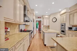 714 Bracey Ln, Alexandria, VA 22314 - Photo 23