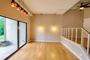 104 Roberts Ln, Alexandria, VA 22314 - Photo 3