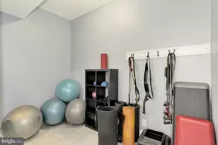 3312 Wyndham Cir, Alexandria, VA 22302 - Photo 9