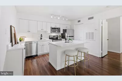 3303 Wyndham Circle #146, Alexandria, VA 22302 - Photo 3