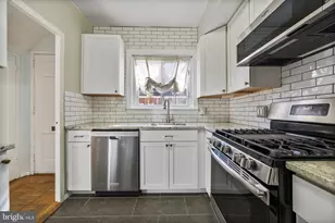 1635 Ripon Pl, Alexandria, VA 22302 - Photo 9