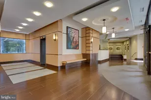 309 Yoakum Pkwy, Alexandria, VA 22304 - Photo 3