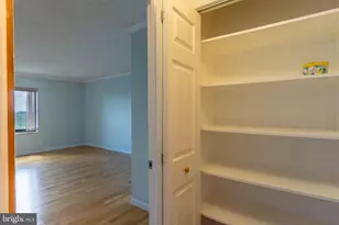 307 Yoakum Pkwy, Alexandria, VA 22304 - Photo 21