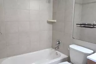3306 Wyndham Cir, Alexandria, VA 22302 - Photo 17