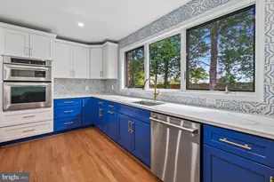2123 N Earley St, Alexandria, VA 22302 - Photo 13
