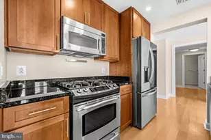 2050 Jamieson, Alexandria, VA 22314 - Photo 13