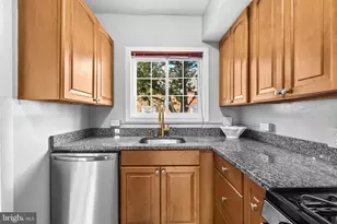 1615 Mt Eagle Pl, Alexandria, VA 22302 - Photo 5
