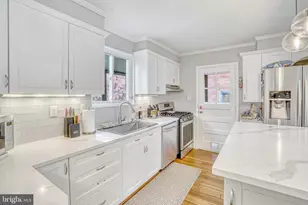 113 E Taylor Run Pkwy, Alexandria, VA 22314 - Photo 13
