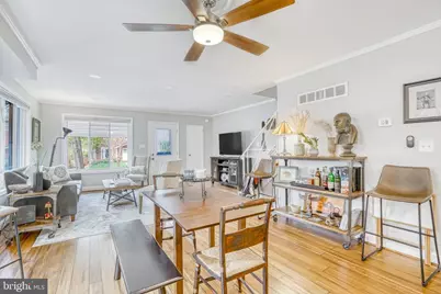 113 E Taylor Run Parkway, Alexandria, VA 22314 - Photo 9