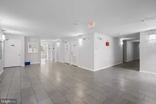 3311 Wyndham Cir, Alexandria, VA 22302 - Photo 27