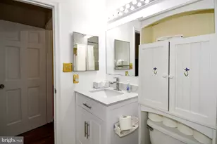 445 Old Town Ct, Alexandria, VA 22314 - Photo 27