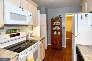 445 Old Town Ct, Alexandria, VA 22314 - Photo 21