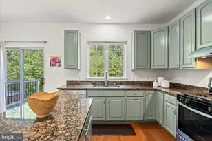 3825 Elbert Ave, Alexandria, VA 22305 - Photo 9