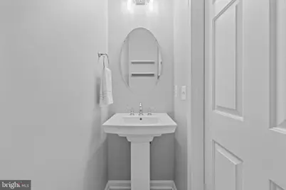 5011 Waple Lane, Alexandria, VA 22304 - Photo 9