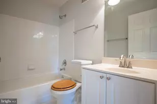 4951 Brenman Park Dr, Alexandria, VA 22304 - Photo 27