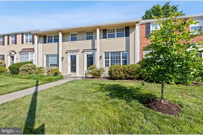 2512 N Dearing Street N, Alexandria, VA 22302 - Photo 1