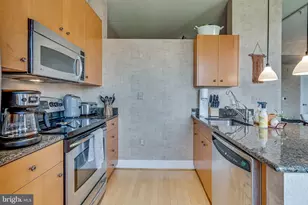 520 John Carlyle St, Alexandria, VA 22314 - Photo 9