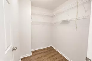 3310 Wyndham Cir, Alexandria, VA 22302 - Photo 13