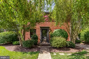 517 Janney's Ln, Alexandria, VA 22302 - Photo 29