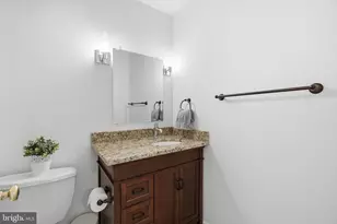 4639 Lambert Dr, Alexandria, VA 22311 - Photo 25
